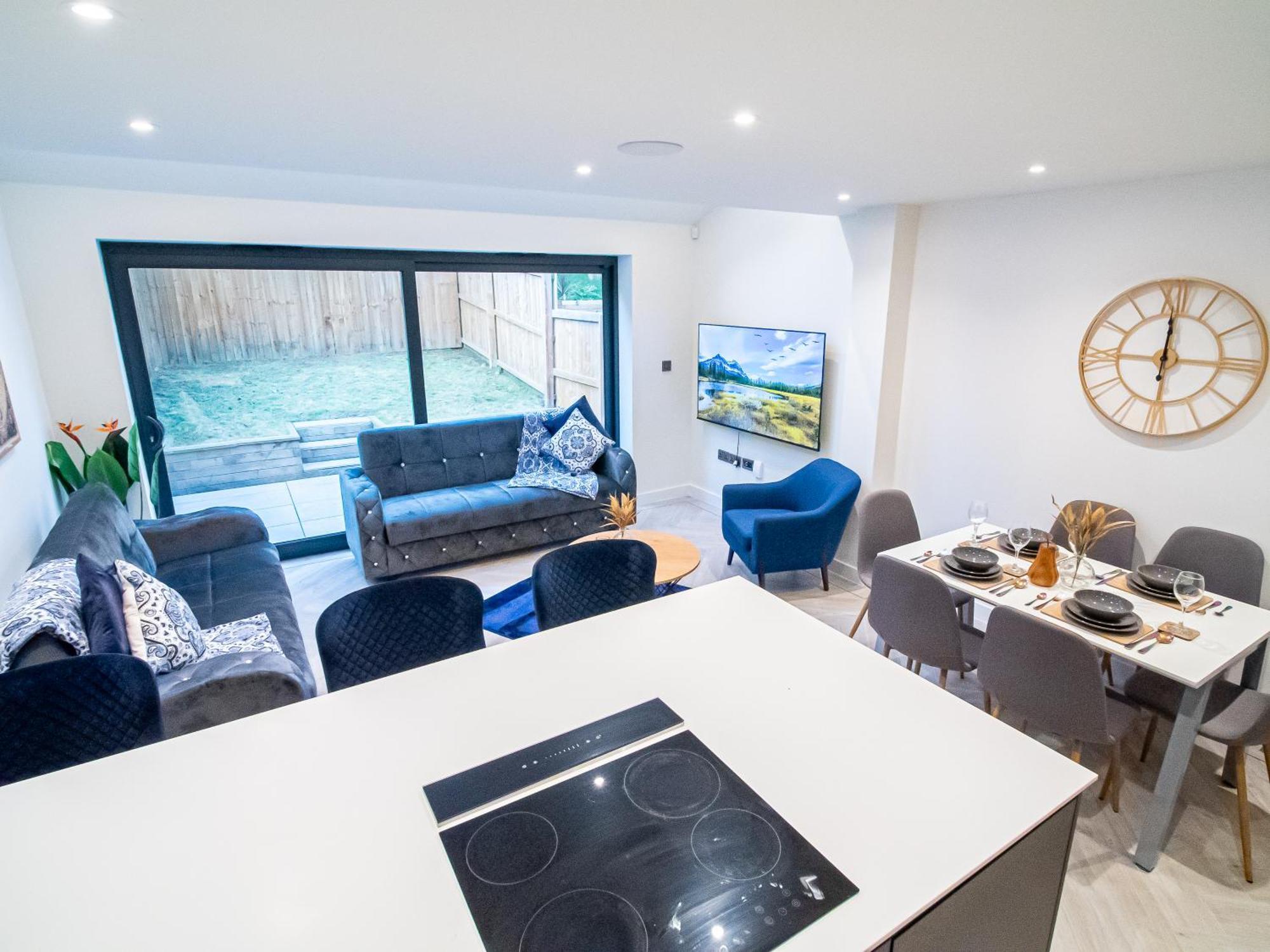 Modern 4-bed Townhouse, Conveniently Located Near Leeds Centre - Perfect For Corporate Leeds (West Yorkshire)